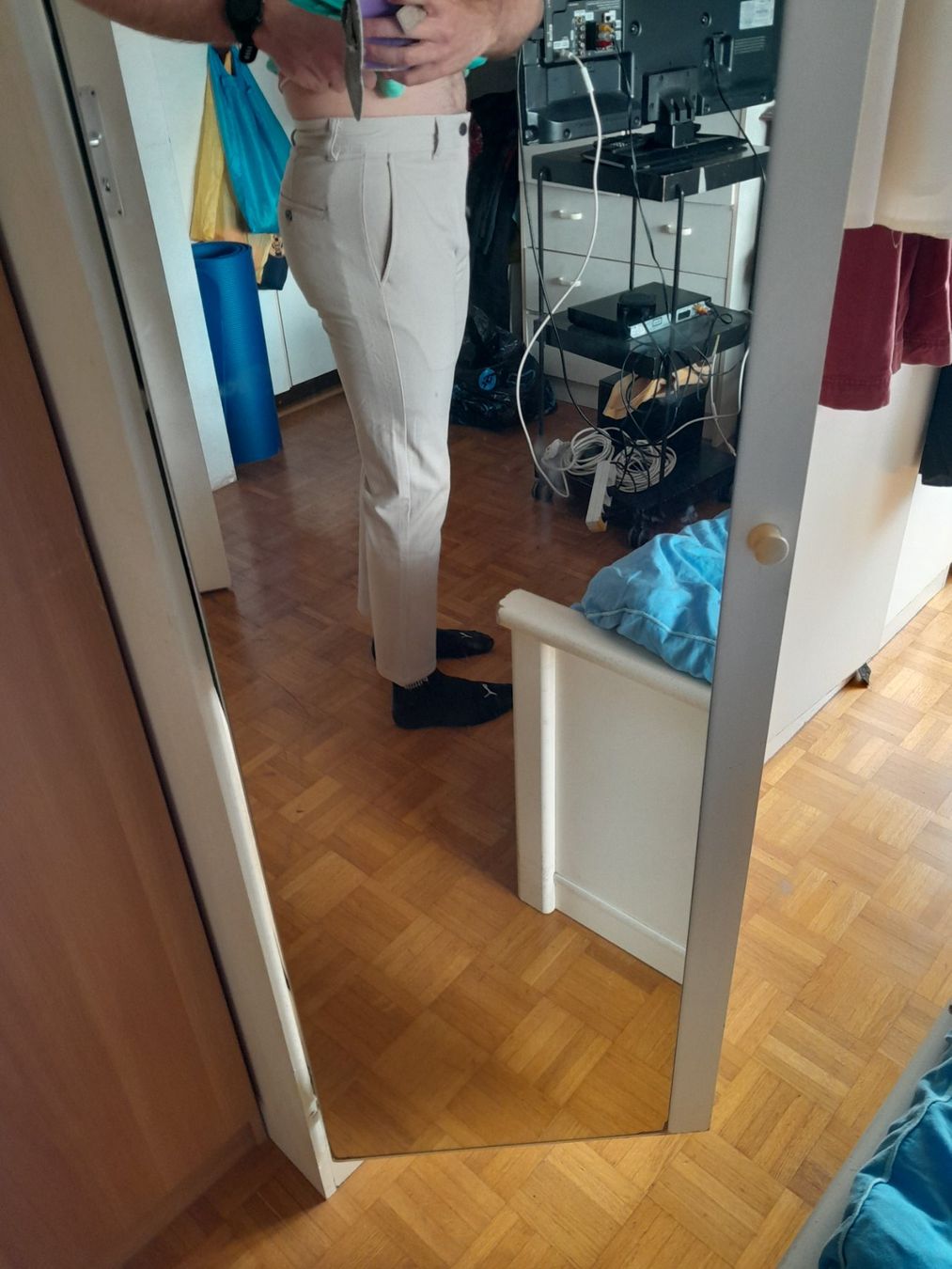 Zara Pantaloni: pantalon zara taille 38 beige/crème – Usato da Genève venduto da ang_fd8z 6