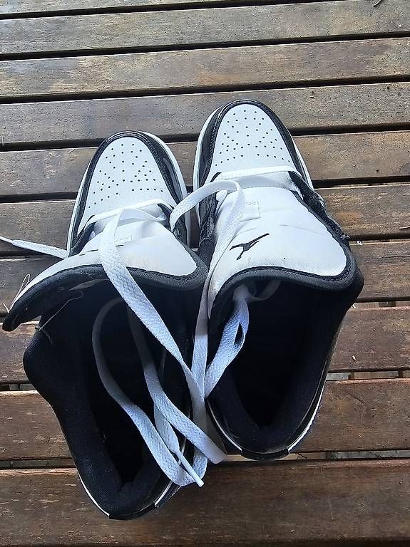Jordan Scarpe da uomo: Nike Air Jorden gs – Usato da Niederglatt ZH venduto da Murat69 1
