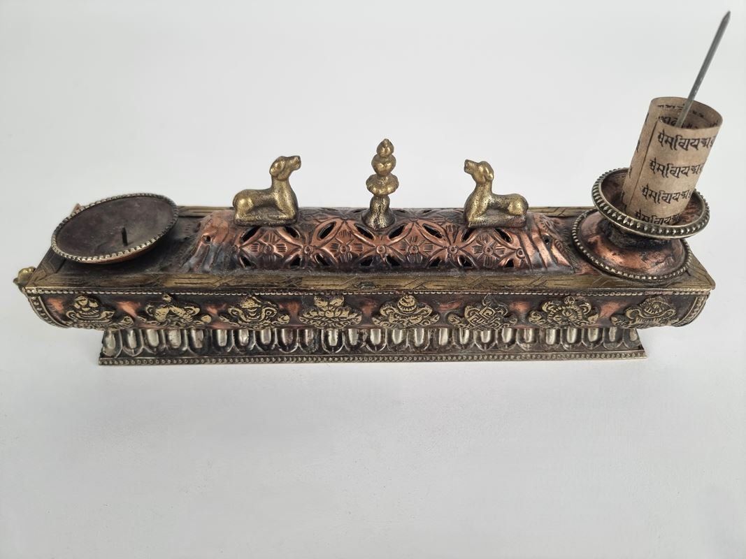 Alle Dekorationen: Tibetisch- Buddhistisches Tisch Schrein Set – Gebraucht aus Urtenen-Schönbühl von Restwert_Schoenbuehl 2