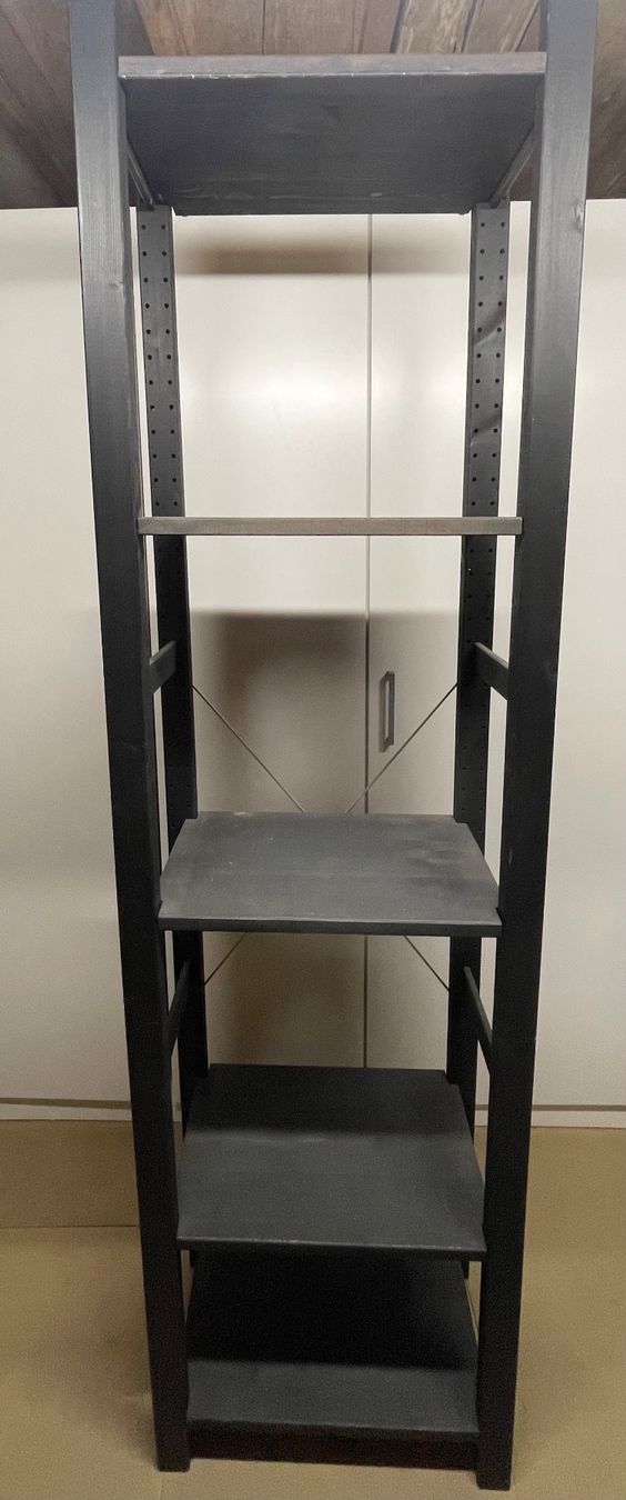 Ikea Scaffali: IKEA Regal "Ivar" schwarz – Usato da Bern venduto da Tjaggy