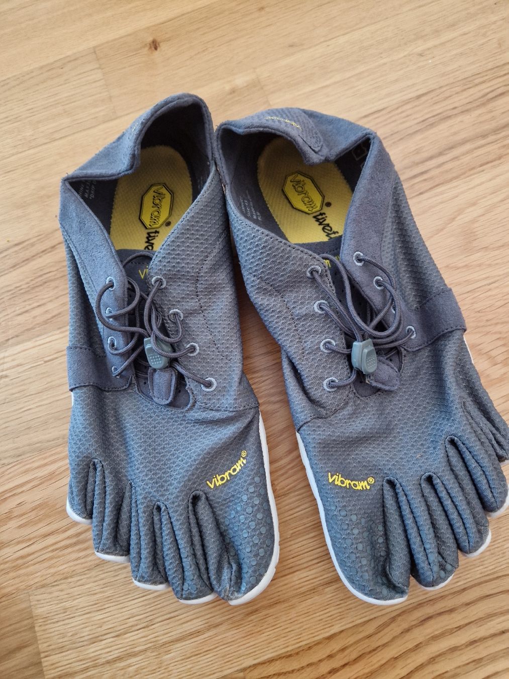 Vibram Scarpe da uomo: Vibram Five Fingers Barfussschuhe – Usato da Kollbrunn venduto da SB0713