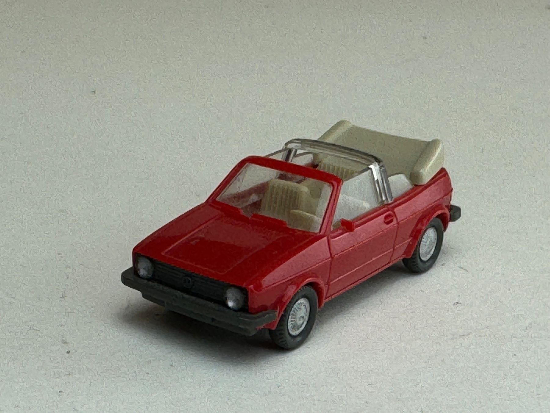 Wiking Modellautos: Wiking VW Golf Cabrio rot – Gebraucht aus Elm von Wikmtz