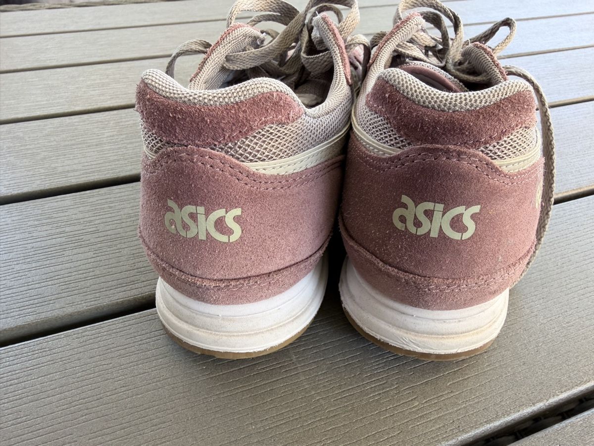 Asics Chaussures femmes: ASICS Sneaker, neuwertig, Grösse 39,5 – D'occasion à Embrach par Sunrise_72 2