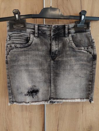 Neu* Only Jupe Gr. 27