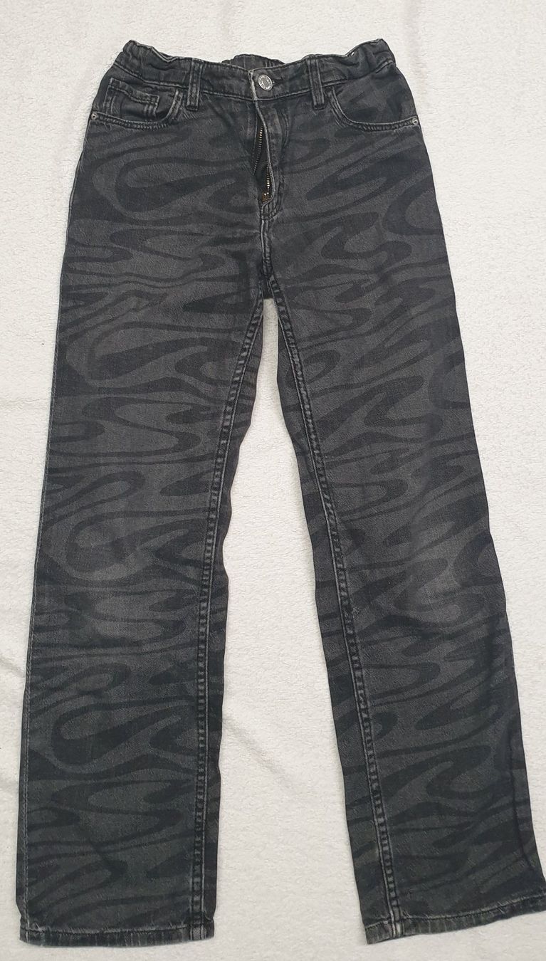 Lotti & Set di vestiti: 5-teiliges Set Gr. 146 mit Rucksäckli – Usato da Murgenthal venduto da Sternenhimmel9 6