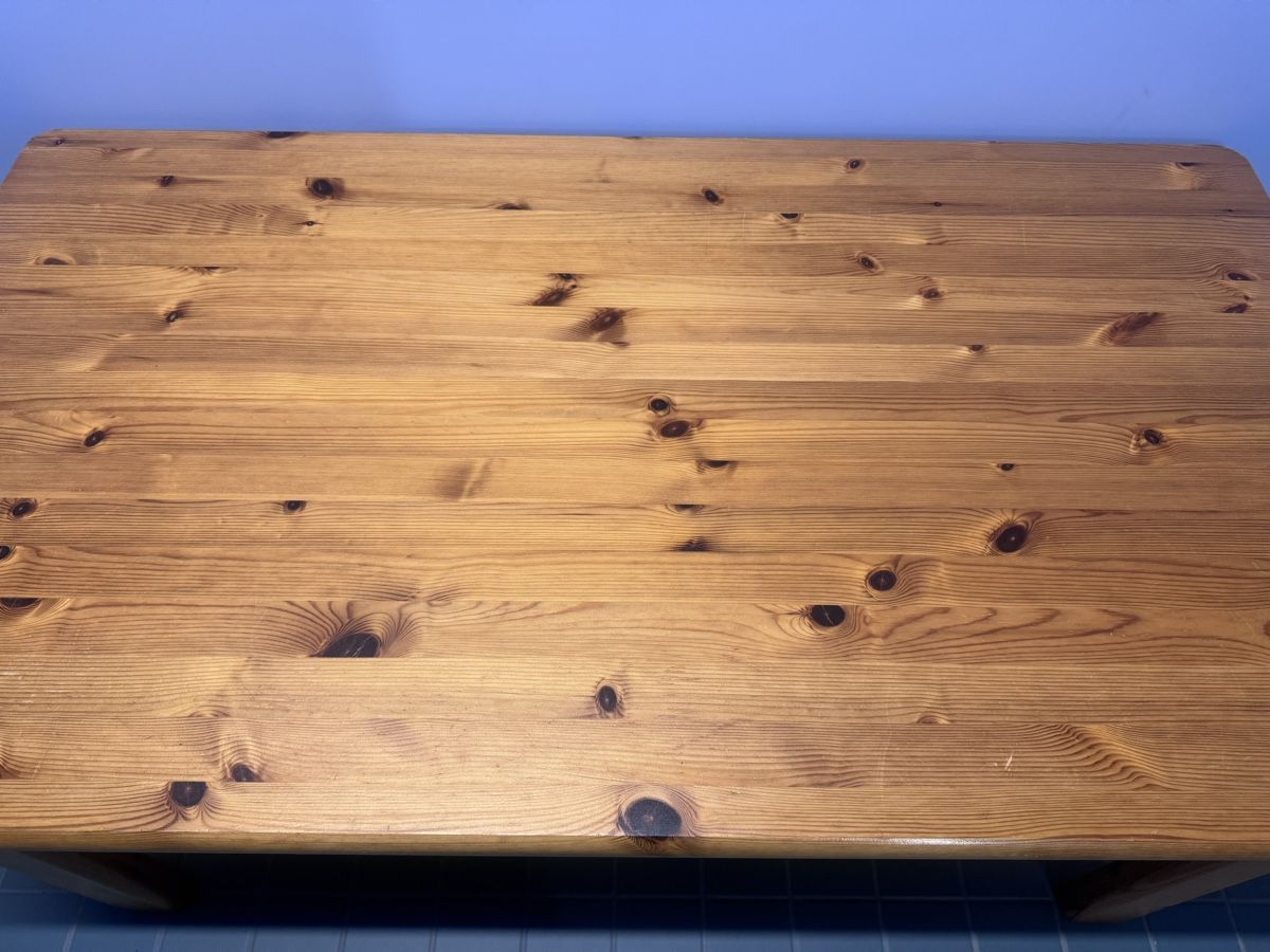 Tische: Beautiful and robust, timeless solid wood coffee table – Gebraucht aus Zürich von ivn_pr75 1