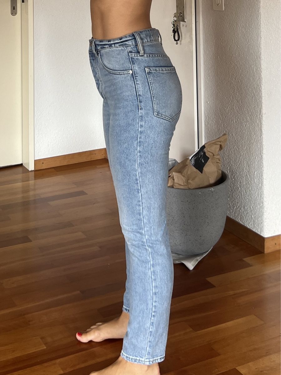 Armani Jeans: Armani Exchange Jeans – Usato da Zürich venduto da eli_t8nw 2
