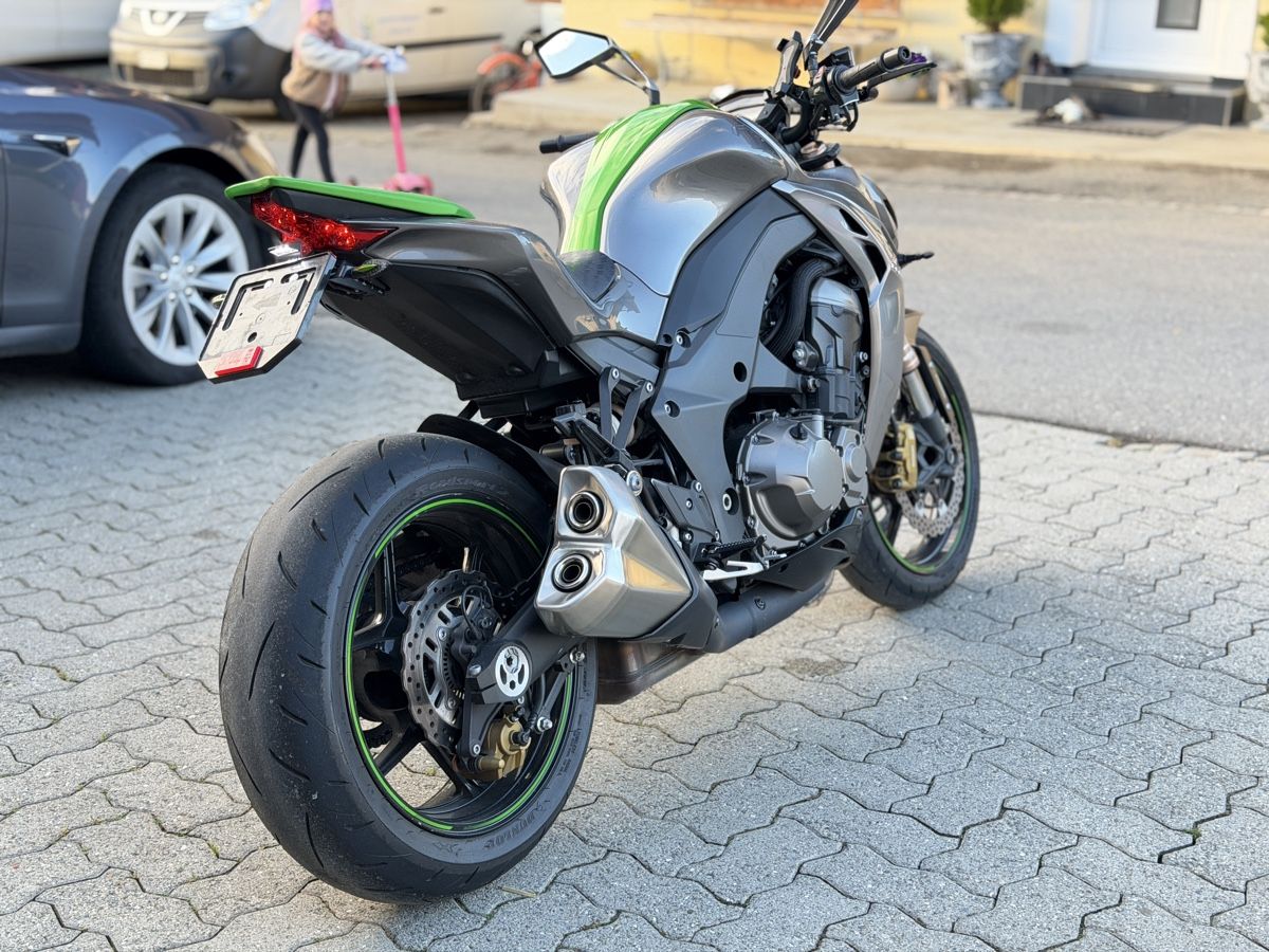 Kawasaki Strada: KAWASAKI Z1000 TOP ZUSTAND – Usato da Muhen venduto da Vito-Automobile 3