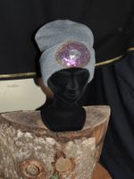 bonnet gris avec strass