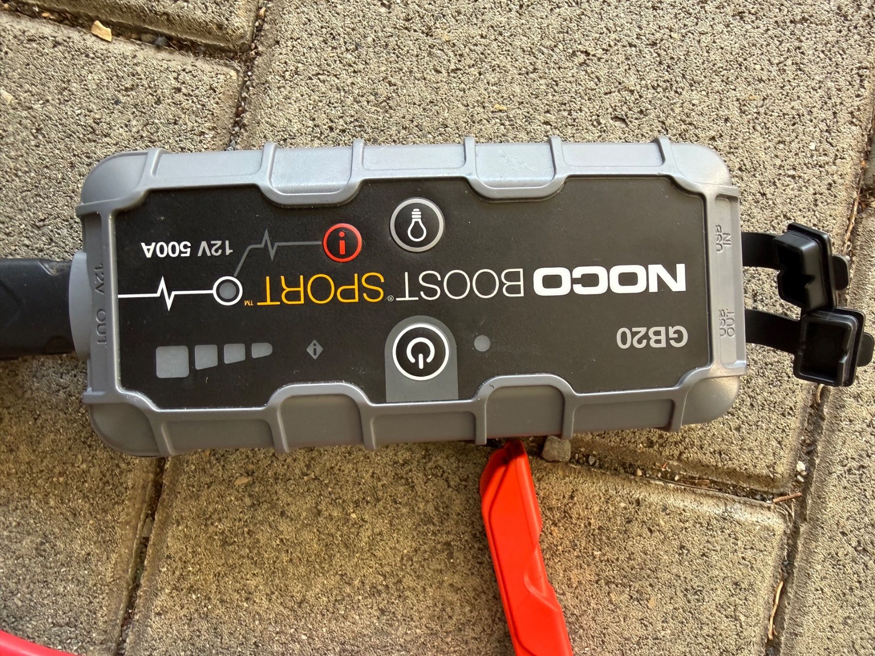 Noco Batterie-Ladegeräte: Starthilfe NOCO Boost – Gebraucht aus Zürich von guille.arg 2