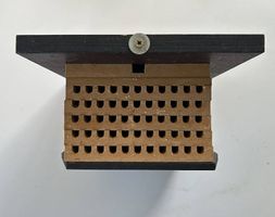 2x Wildbienen Haus / Nisthilfe