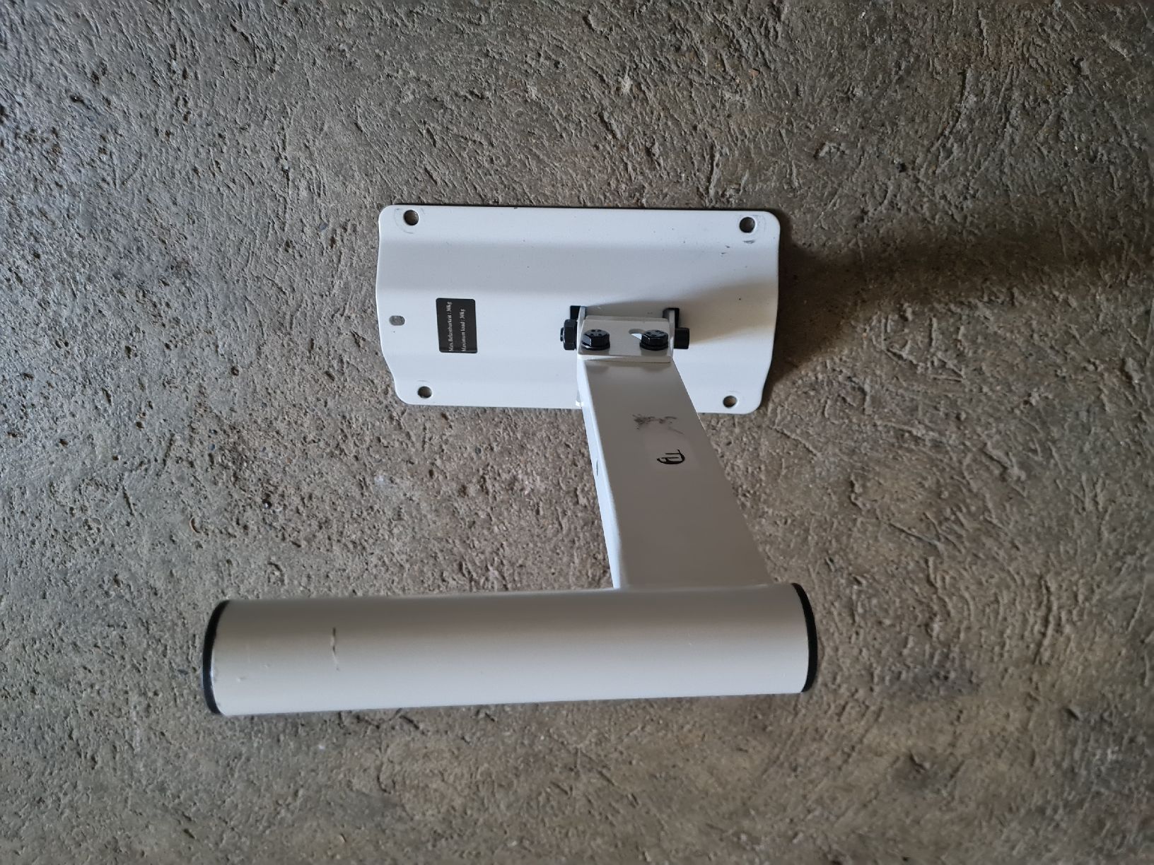 Fixations: wall mount for speakers/ Wandhalterung für Lautsprecher – D'occasion à Titterten par mro_2csc 2