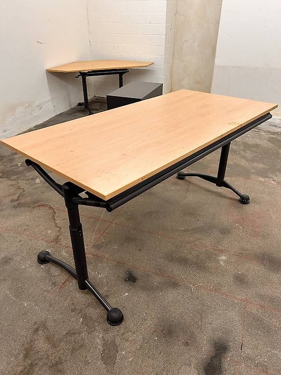 Bureaux: Büro Tische – D'occasion à Gebenstorf par fra_dyj7