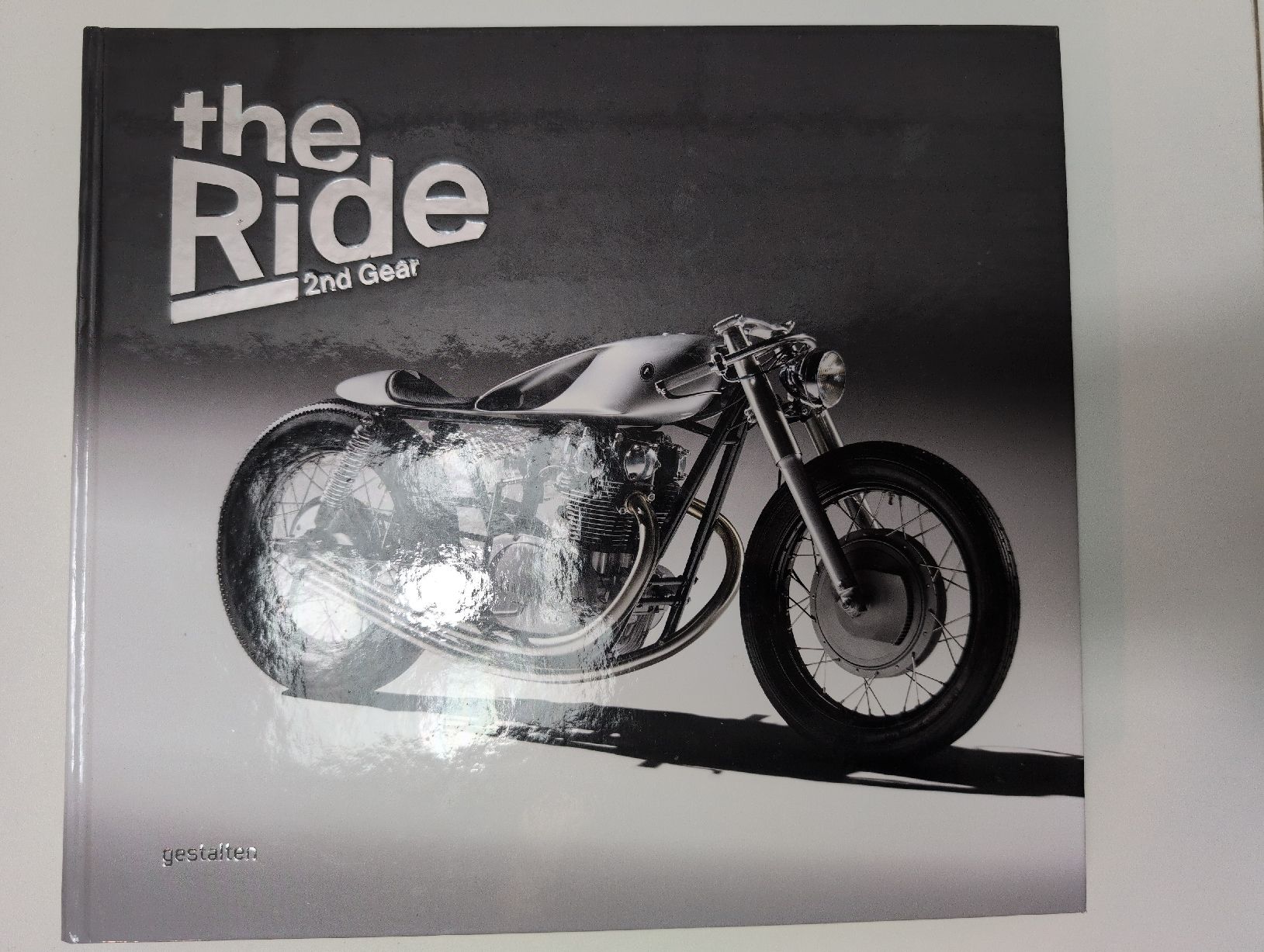 Libri: Cafe Racer The Ride 1 & 2. Custom Bikes – Usato da Liesberg Dorf venduto da legatus 2