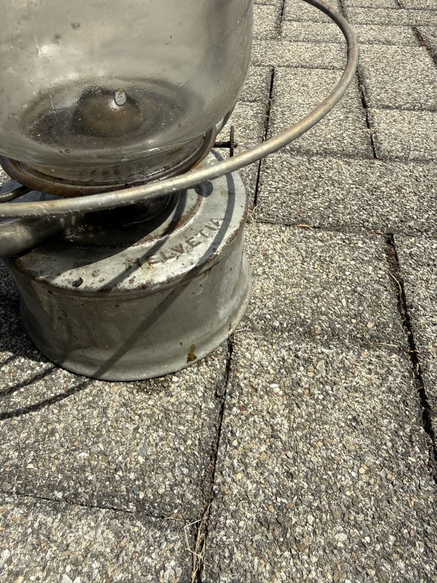 Lampes anciennes: Sturmlaterne Metall Glas gebraucht – D'occasion à BASEL par zum_schneugge 7