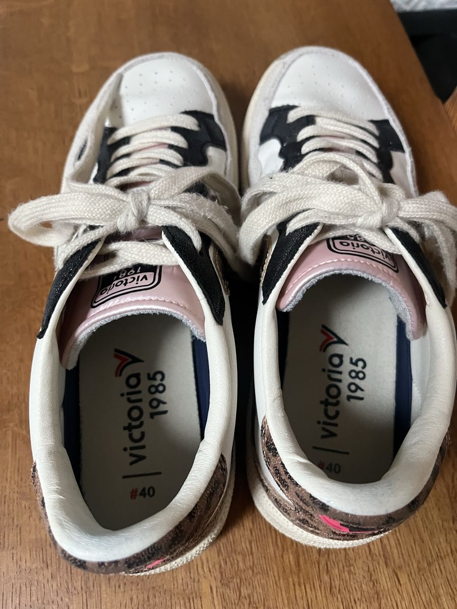 Damenschuhe: Victoria Sneakers, 40 – Gebraucht aus Stetten SH von Gwendin 3