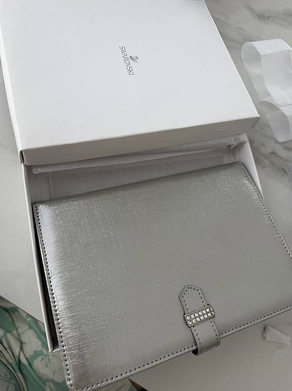 Blocchi: Cahier Swarovski  – Usato da Bulle venduto da Preteni