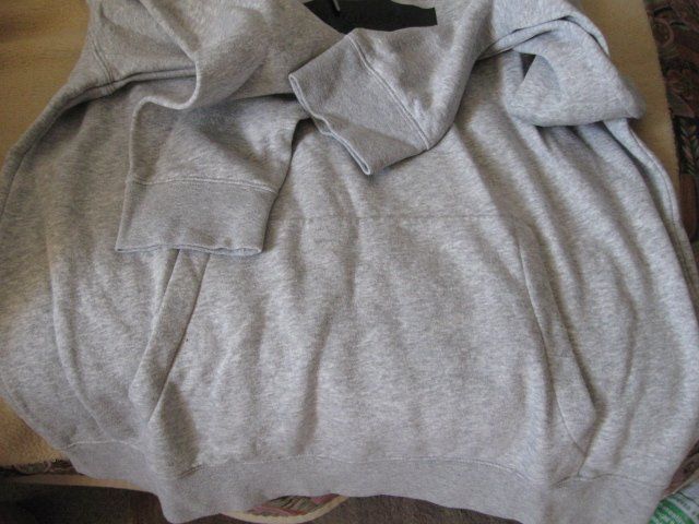 H&M Maglioni & Felpe: COOLER  H&M HOODIE – Usato da Zürich venduto da Rwinnie 2