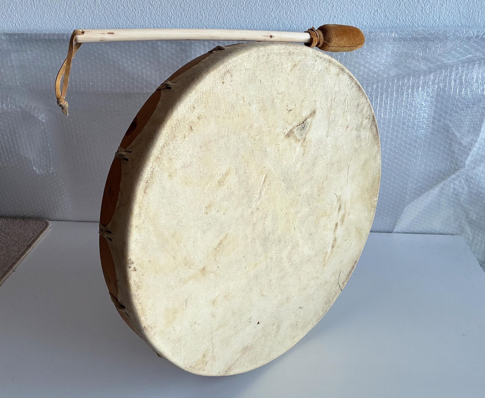 Musikinstrumente: Lakota/Mandan Indianer Trommel – Gebraucht aus Bäretswil von robsonantik