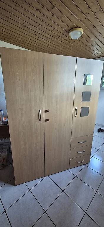 Armoires: 3-teiliger Kleiderschrank – D'occasion à Schwanden im Emmental par Jella1