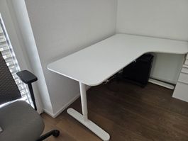 Büro eckschreibtisch weiss höhenverstellbar(manuell) 