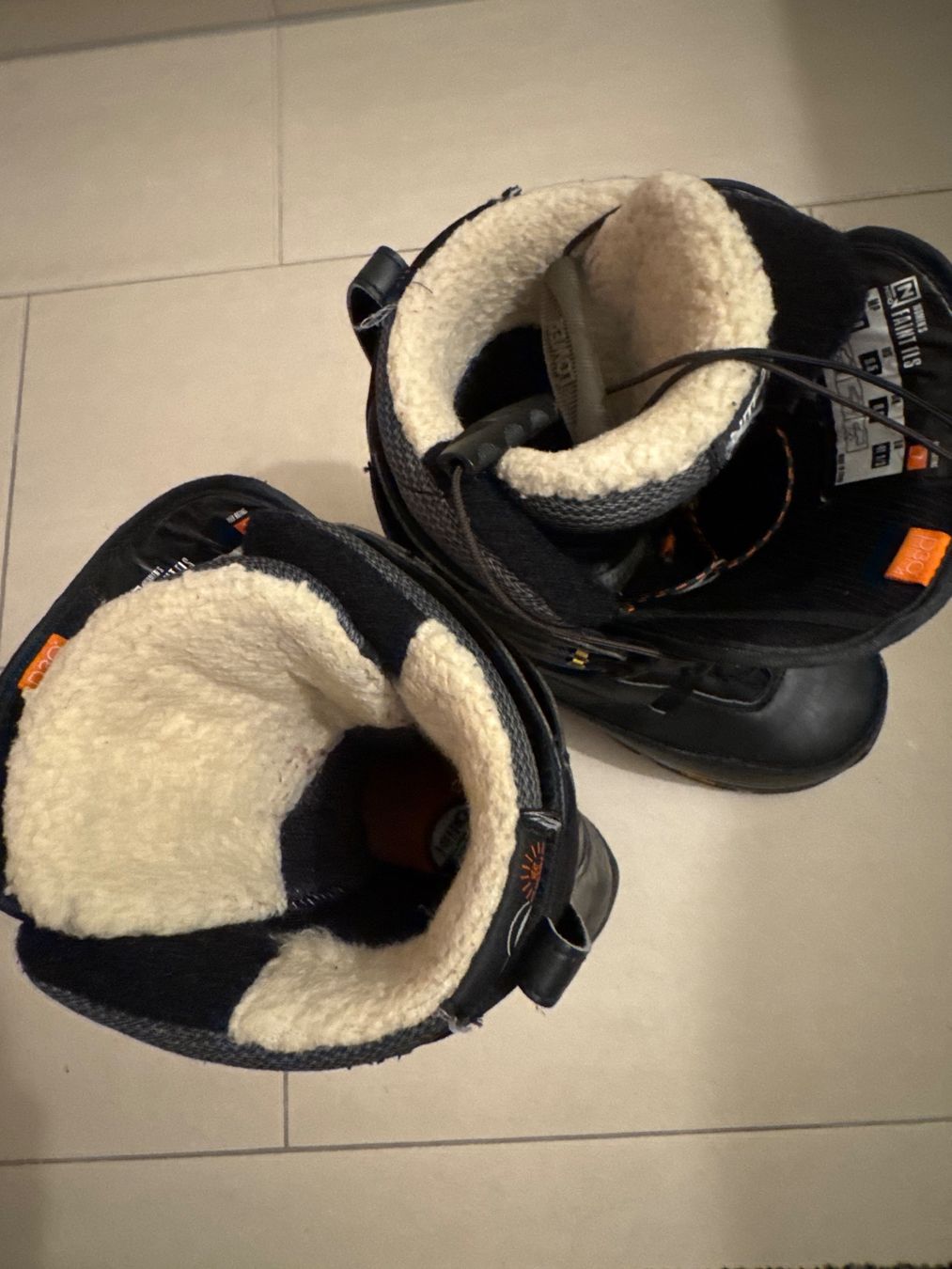Snowboard Nitro Scarpe da uomo: Snowboard Schuhe, Boots Gr. 41, 1/3 von Nitro – Usato da Schliern b. Köniz venduto da amo_lln9 5