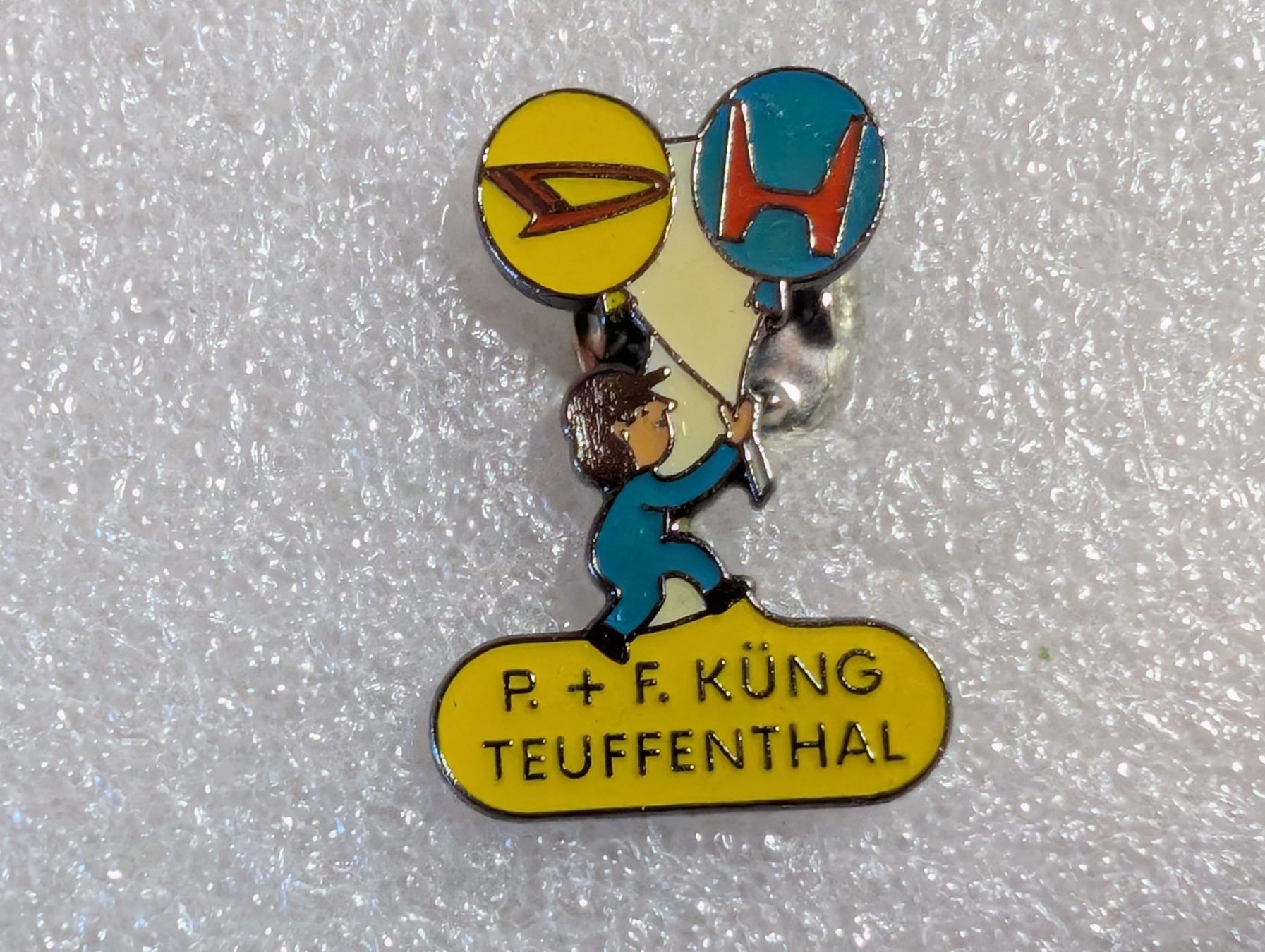Placchette & Badge: Ansteckpin 279: Küng Teuffenthal – Usato da Oppligen venduto da Pin-Fall-Shop
