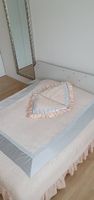 Bettüberwurf mit Gardine zuverkaufen
