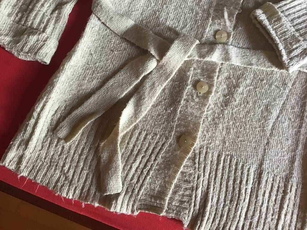 Gilets & Westen: Jaquette longue écru, chaude, taille 36/38 – Gebraucht aus Pully von san_b2w6 2
