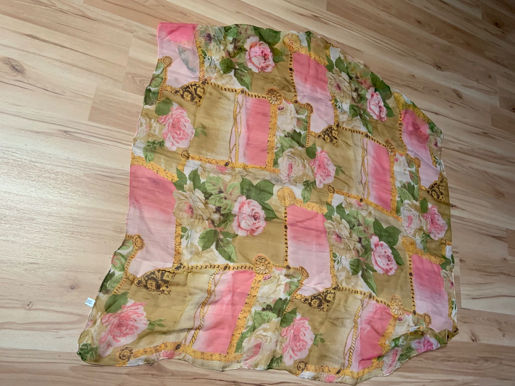 Foulard & Sciarpe: Foulard – Usato da Ecublens VD venduto da timily