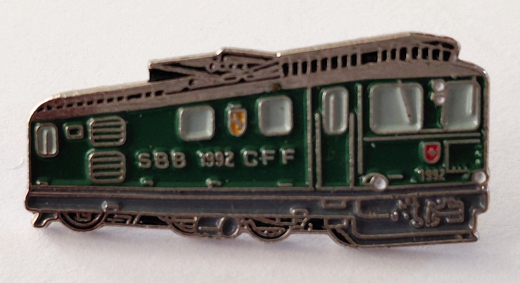 SBB/CFF/FFS Placchette & Badge: PIN SBB Lokomotive – Usato da Luzern venduto da qualifair