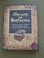 Le Petit Livre des Sortilèges Larousse Français