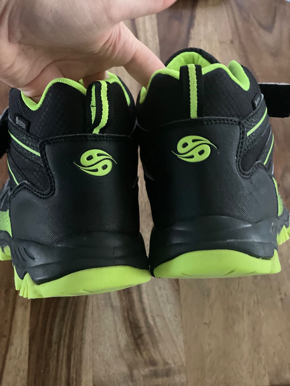 Scarpe per ragazzi: Boots Dockers, Gr. 37, schwarz-neongrün – Usato da Felben-Wellhausen venduto da begean 3
