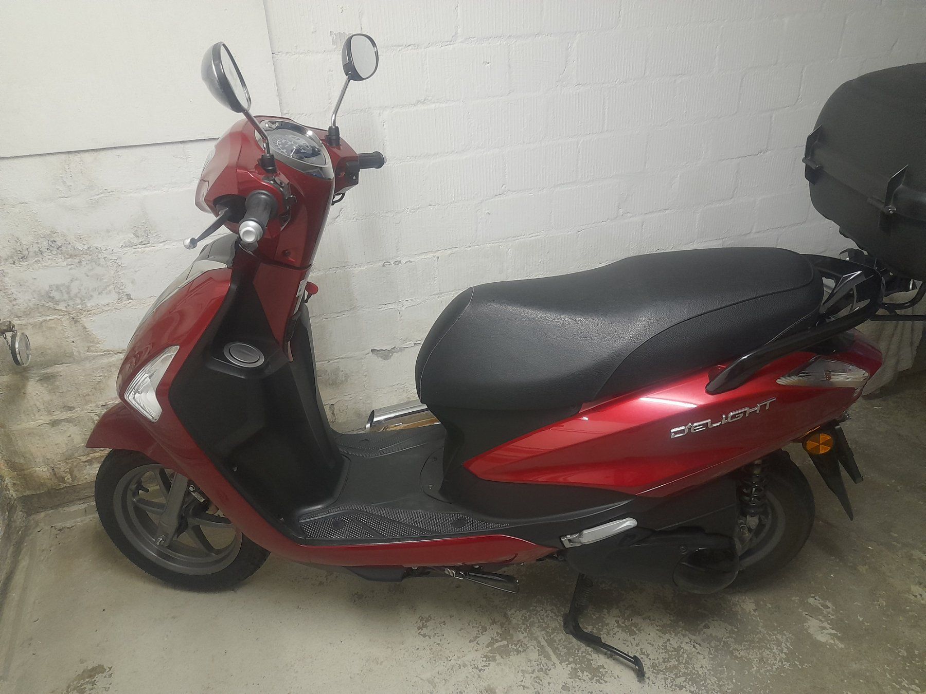 Yamaha Scooter: Yamaha D'Elight Roller mit Topcase – Usato da Lustmühle venduto da chevi03 1