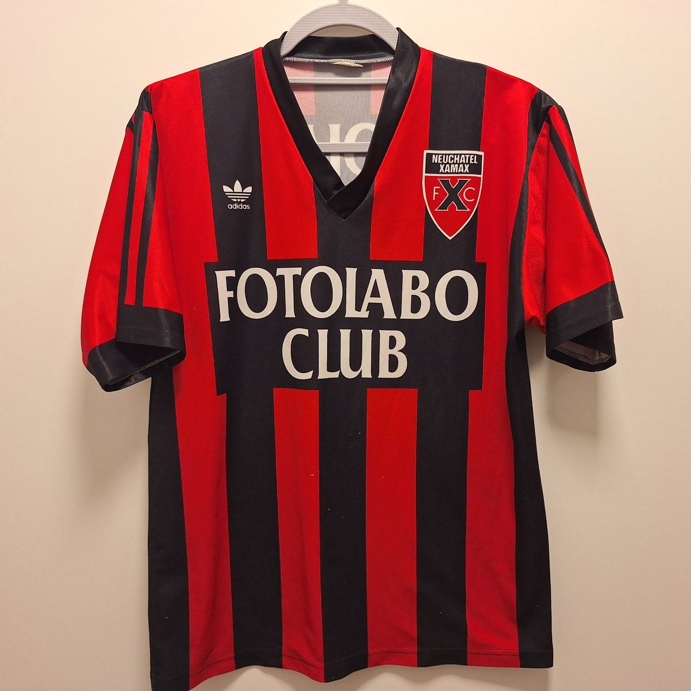 Canottiere & Pantaloni: Adidas Neuchatel Xamax 1990 – Usato da Bellinzona venduto da LA-ropa-de-Juan