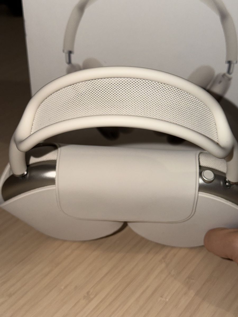 Apple Cuffie: Casque Apple AirPods Max Argent avec Smart Case – Nuovo (secondo la descrizione) da La Tour-de-Peilz venduto da CordRib 1