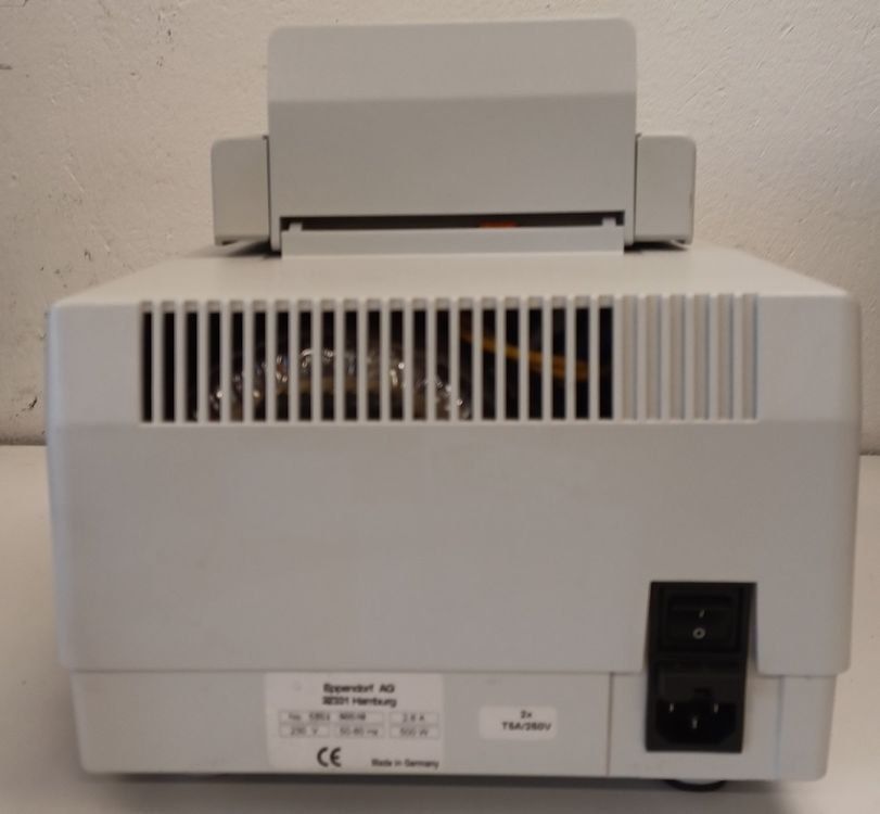 Accessori da laboratorio: Eppendorf Mastercycler 5334 Thermal Cycler - 384 – Usato da Niederdorf venduto da LeptonAG_Labor 1