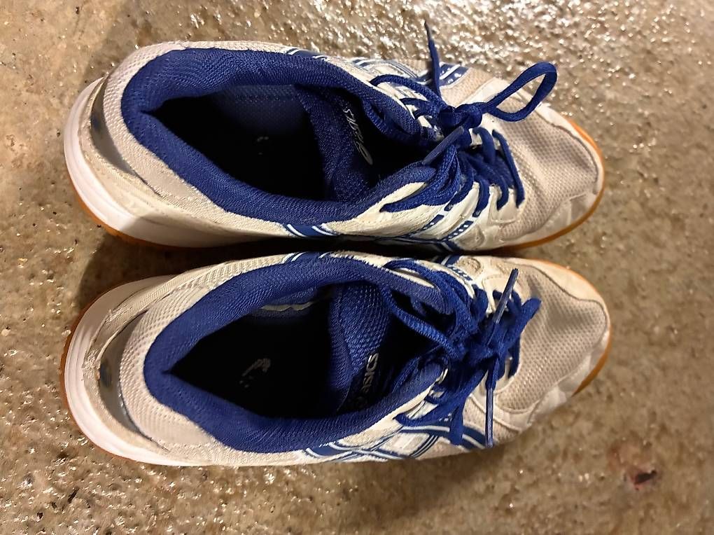 Scarpe per ragazzi: Asics Hallenschuhe Gr. 38 – Usato da Winterthur venduto da Rawille 1