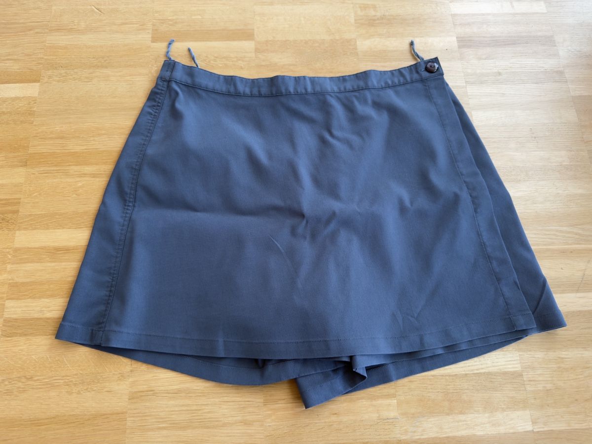 Pantaloni: Short / Rock, Hosenrock Gr. 44 – Usato da St Gallen venduto da Berta343