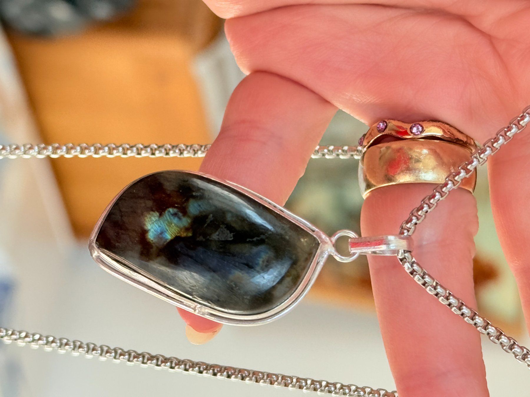 Catenine: Collier avec labradorite unique, fait main! – Nuovo e nell'imballaggio originale da Genève venduto da AGBERG 4
