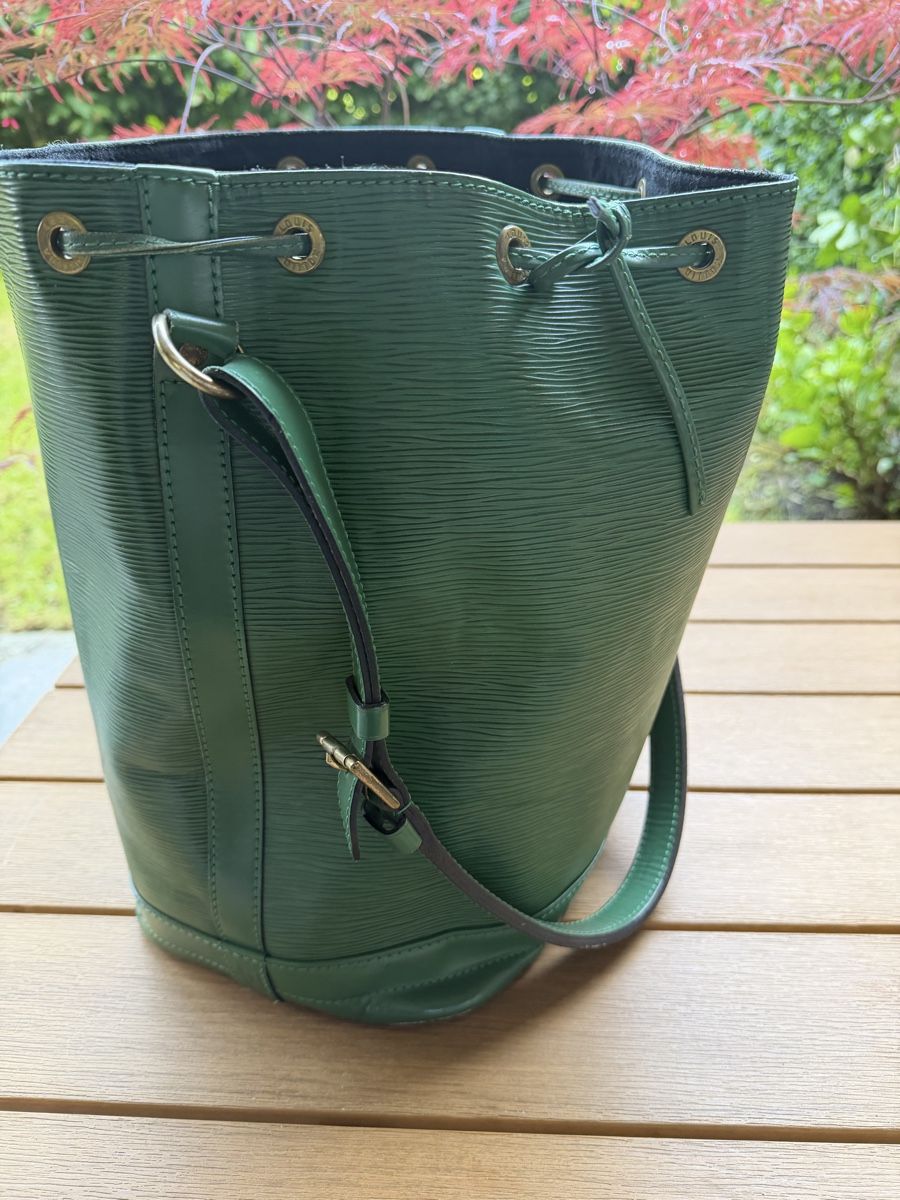 Louis Vuitton Borse da donna: Noe Louis Vuitton, grün – Usato da Fällanden venduto da Caramel7 1