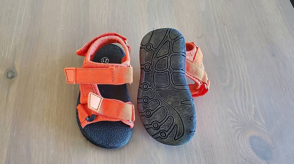 Scarpe per ragazzi: Sandalen Gr. 21 – Usato da Pfäffikon ZH venduto da banhkhe 1