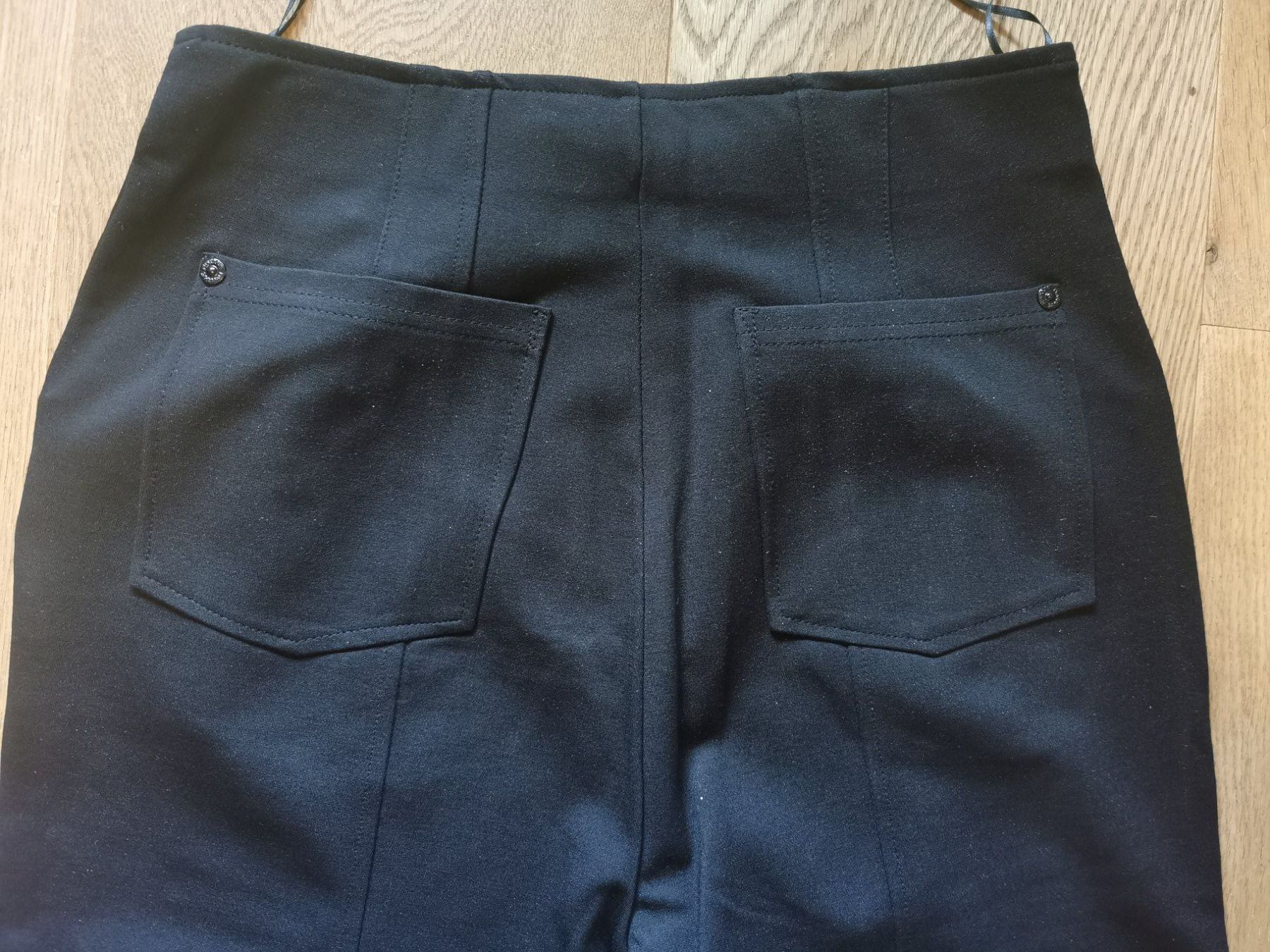 Pantaloni: Schlaghose PunkRave Gr. M gothic wave – Nuovo (secondo la descrizione) da Turgi venduto da aprilhexxe 6