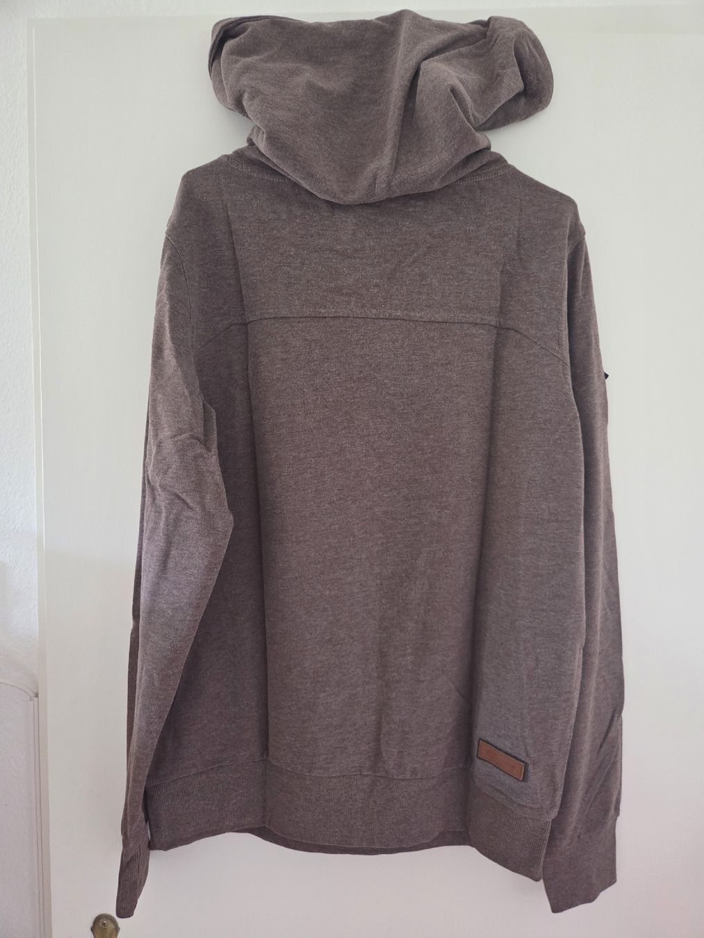 Naketano Maglioni & Felpe: Naketano Pullover braun  XL,Schalkragen – Usato da Basel venduto da Anghkorwatt 5