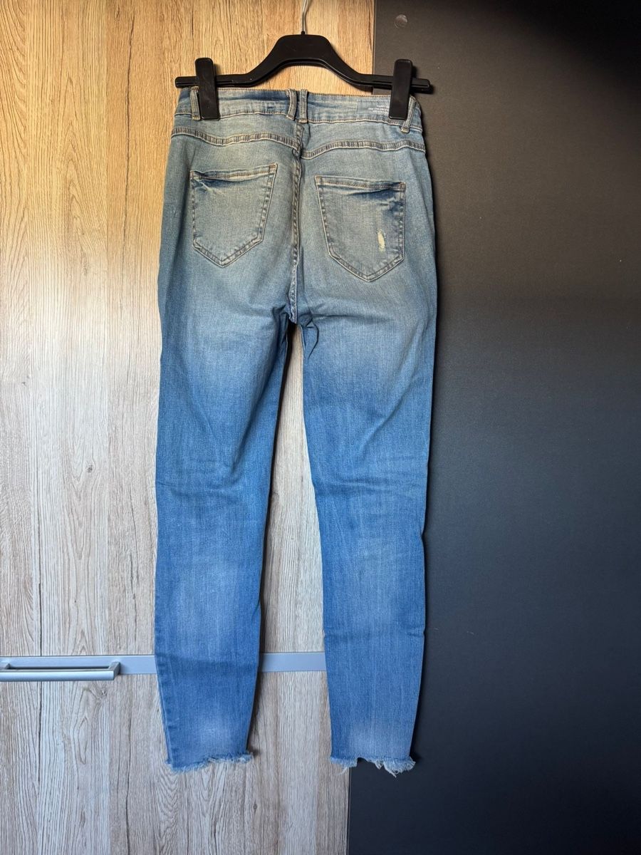 Jeans: Skinny Jeans Blau – Neu (gemäss Beschreibung) aus Oftringen von mar_7f8c 1