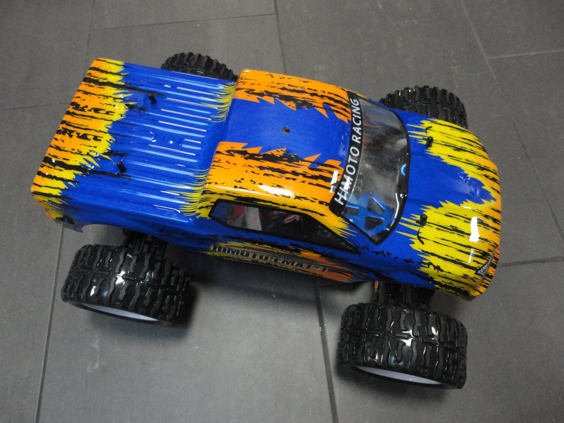 Modellismo RC: Buggy Monstertruck 1:10 komplett-Set – Nuovo e nell'imballaggio originale da Horgen venduto da RcModell 1