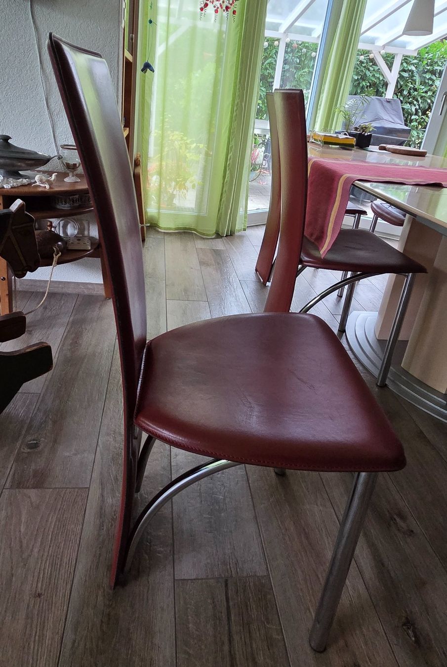 Tables: Esstisch mit Stühlen – D'occasion à Unterseen par fratello2 4