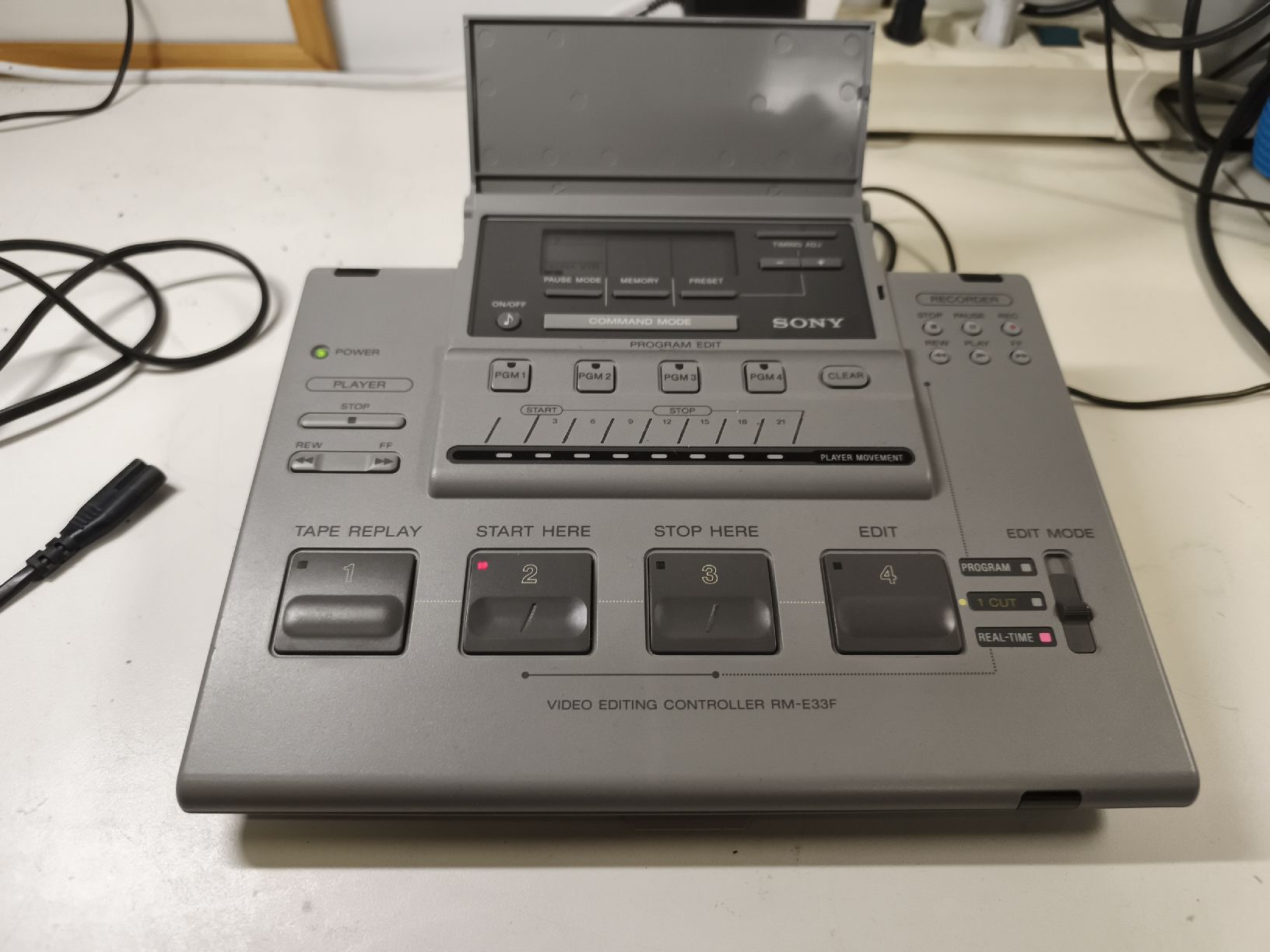 Sistema di controllo: Sony RM-E33F Video Editing Controller - Retro(nov821) – Usato da Künten venduto da Schnaepplihuus 1