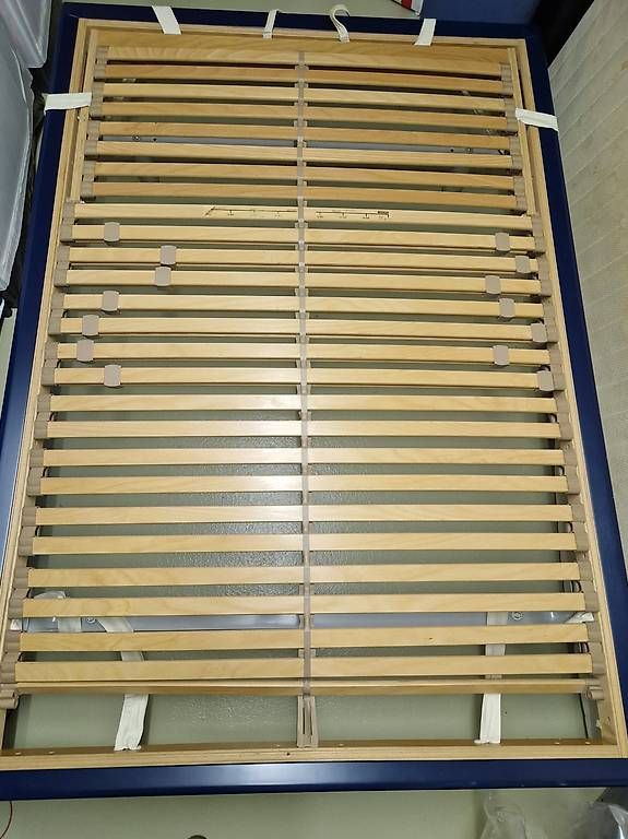 Letti: Bettgestell mit Lattenrost 140x200 – Usato da Winterthur venduto da TOPM