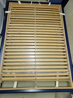 Bettgestell mit Lattenrost 140x200